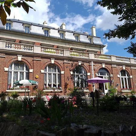Villa Les Camelias Fontaine-lès-Vervins Esterno foto