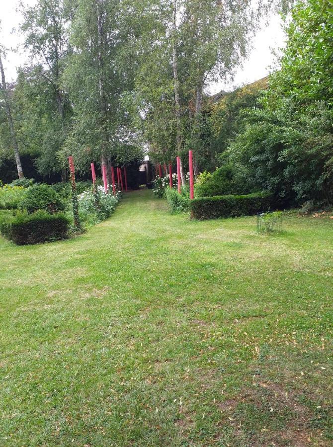 Villa Les Camelias Fontaine-lès-Vervins Esterno foto